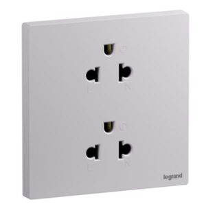 Galion Up - Ổ cắm đôi 1 cổng chuẩn euro-us 16A 2P+E màu trắng mờ - 250V AC - Đầu nối bắt vít - Lắp âm tường